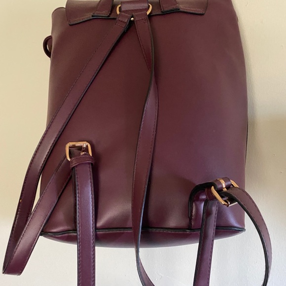 Backpack. - Picture 3 of 3